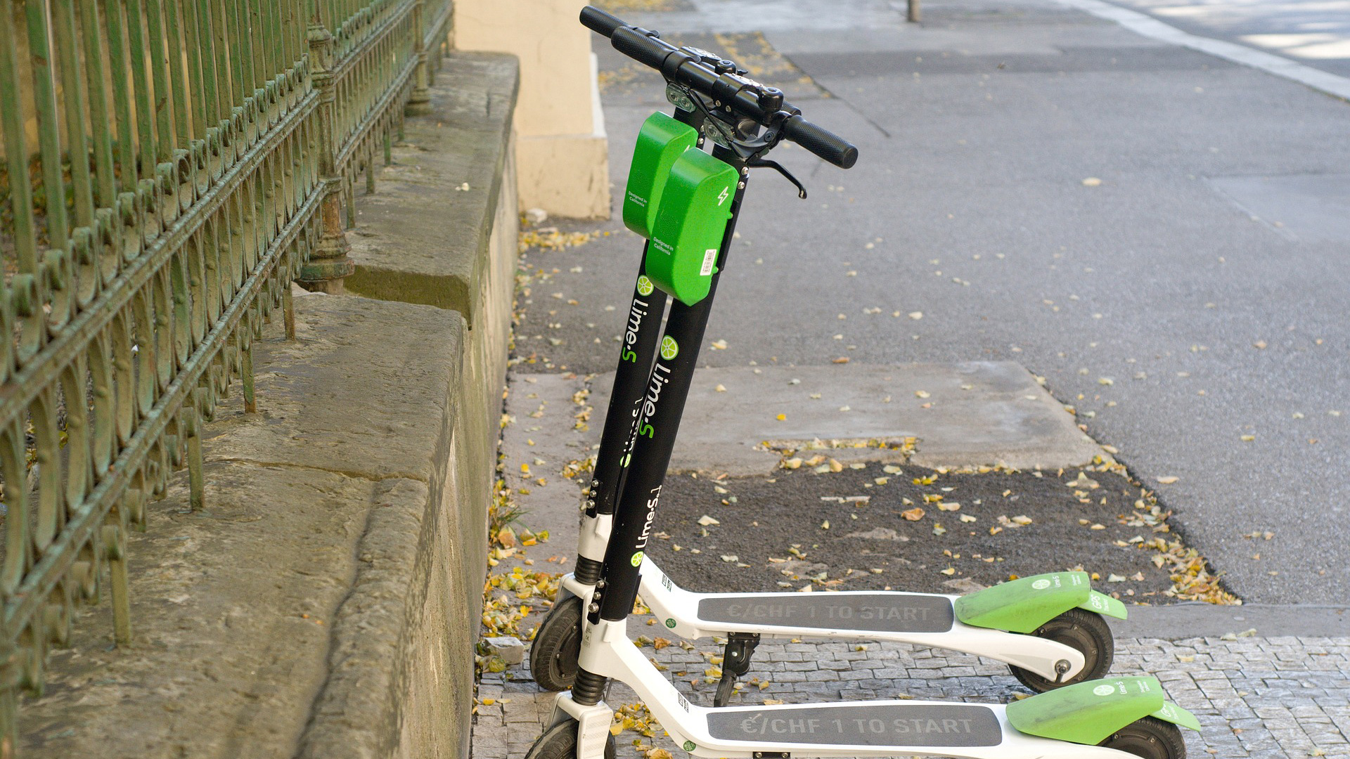 Dockless E-Scooters